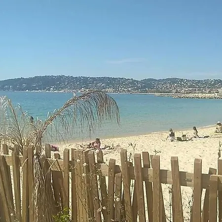Front De Mer - Moderne - Vue Magique Baie Juan Apartman *